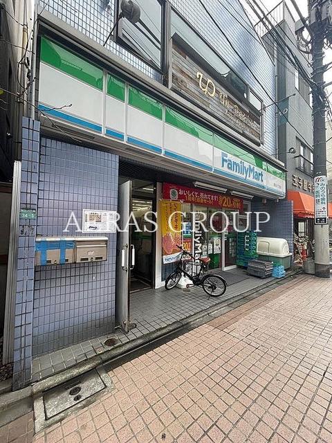 コンビニ　ファミリーマート 駒込六丁目店（コンビニ）まで143m