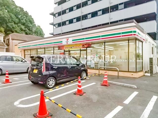 コンビニ　セブンイレブン松戸北小金店（コンビニ）まで744m