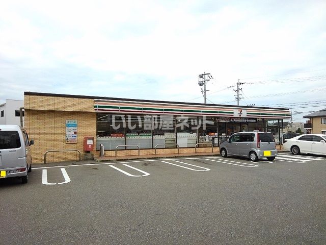 コンビニ　セブンイレブン福岡塩浜１丁目店（コンビニ）まで1089m