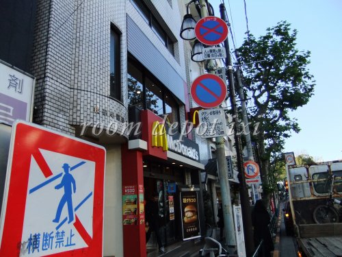 飲食店　マクドナルド 早稲田駅前店（飲食店）まで356m
