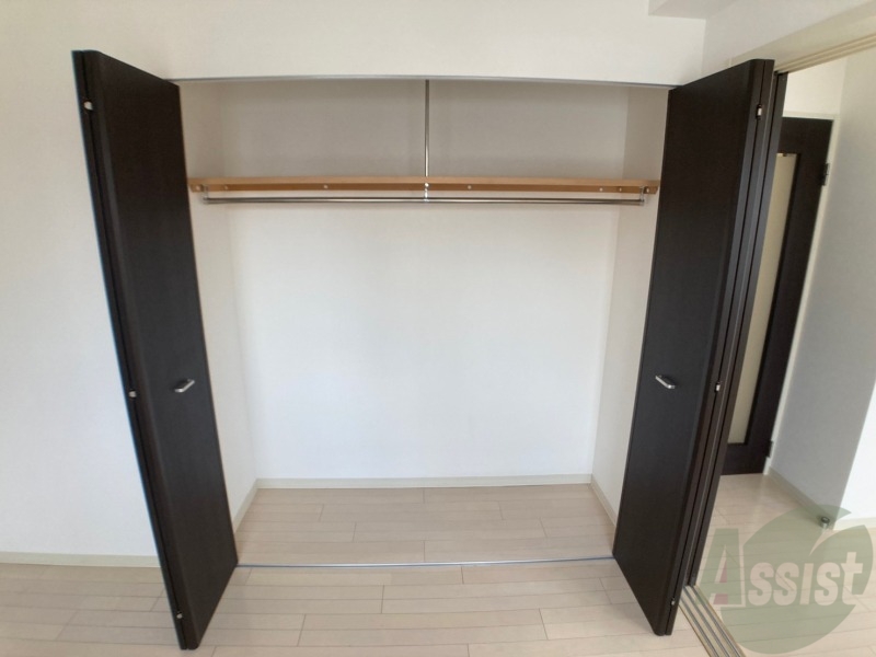 収納　寝室の収納です。部屋がすっきり片付きます。