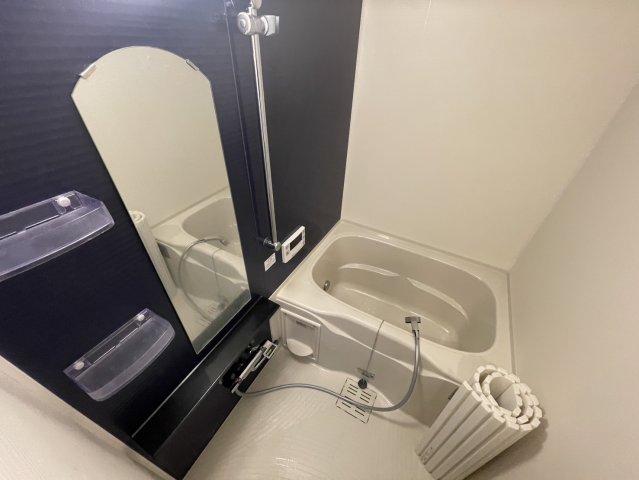 バス・シャワールーム　同物件別部屋写真