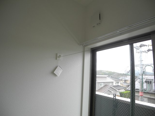 その他　雨の日に嬉しい室内物干し付き　※別号室