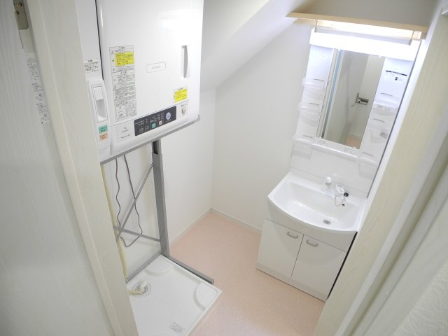 洗面設備　シャンプードレッサー付の洗面台！乾燥機付き！　※別号室