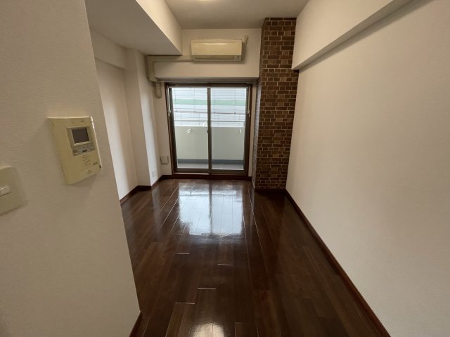 居室・リビング　イメージとして同建物他部屋を表示しています