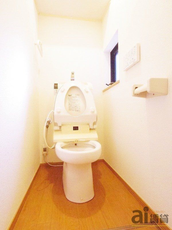 西武新宿線 狭山市駅 徒歩8分 2階建 築20年のトイレ写真