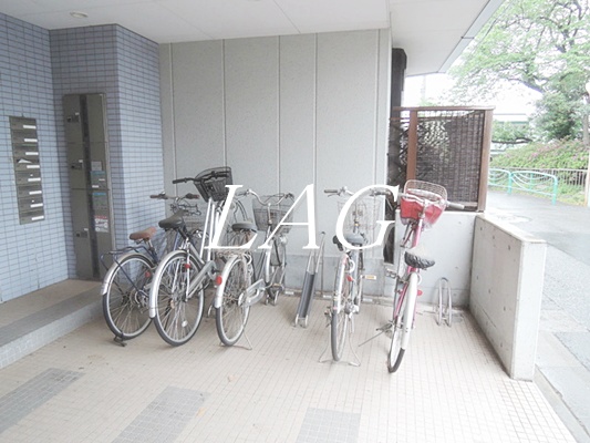 その他共有部分　駐輪場になります。