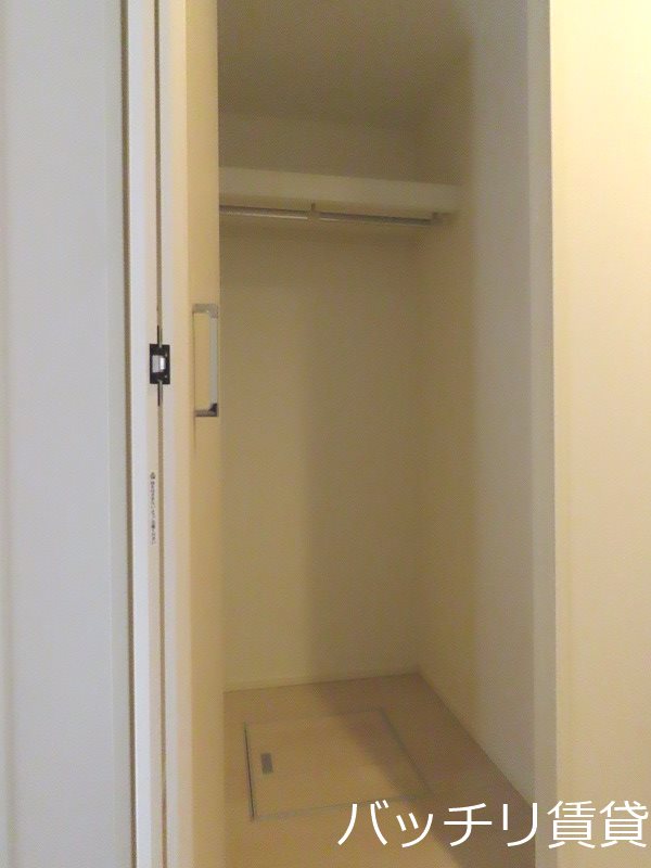 収納　同型タイプの為、現状を優先致します。