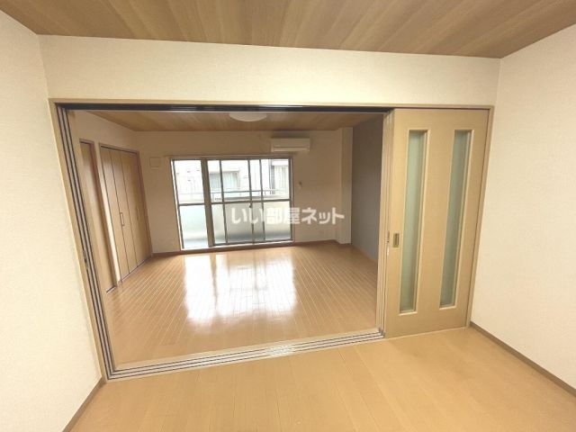 地下鉄長堀鶴見緑地線 横堤駅 徒歩9分 3階建 築22年の居間写真