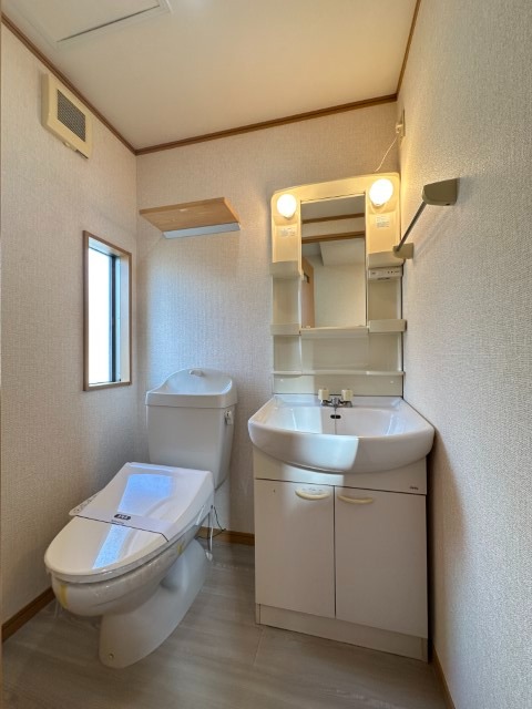 洗面設備　※同仕様、別の部屋の写真です