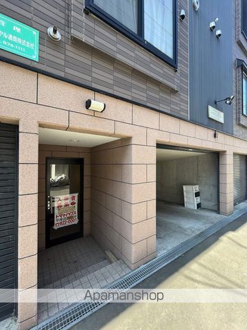 シャイニングスターの外観写真