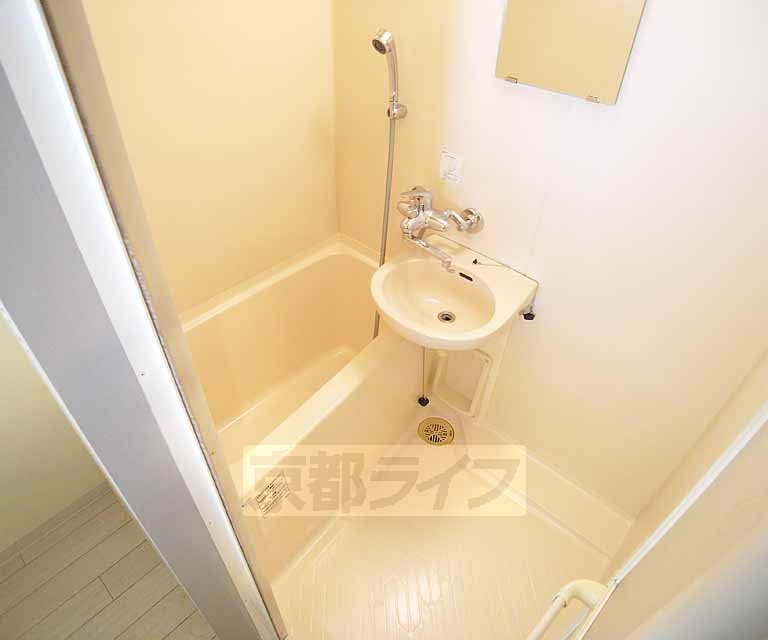 バス・シャワールーム　セパレートタイプです。