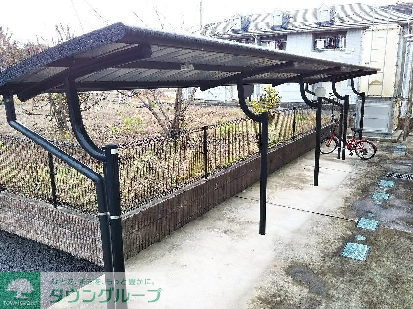 その他　無料駐輪場完備です。