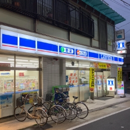 コンビニ　ローソン 都立家政駅北店（コンビニ）まで381m
