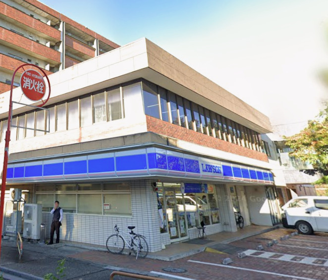 コンビニ　ローソン 浦和東岸町店（コンビニ）まで604m