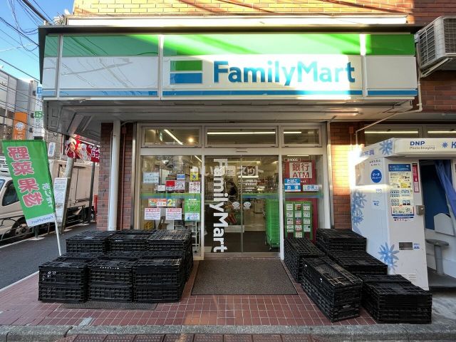 コンビニ　ファミリーマート鷺ノ宮駅前店（コンビニ）まで1416m
