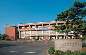 中学校　春江中学校（中学校）まで1548m