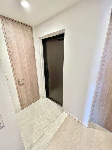 玄関　※別部屋参照