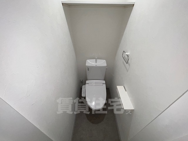 ＪＲ東海道本線 ＪＲ総持寺駅 徒歩7分 3階建 新築のトイレ写真