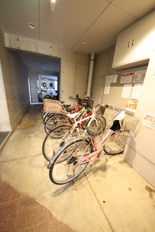 阪神本線 鳴尾・武庫川女子大前駅 徒歩4分 5階建 築34年の外観写真