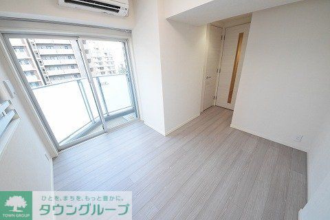 居室・リビング　※別部屋参考写真