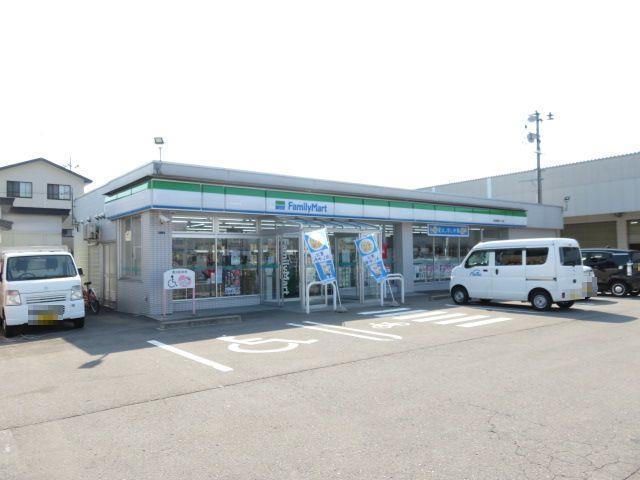 コンビニ　ファミリーマート御野場二丁目店（コンビニ）まで600m