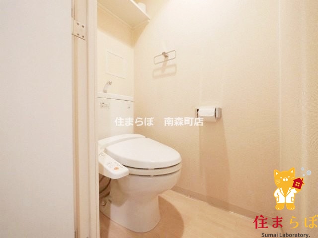 地下鉄堺筋線 北浜駅 徒歩5分 13階建 築22年のトイレ写真