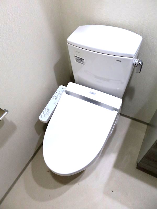 東京メトロ半蔵門線 清澄白河駅 徒歩9分 8階建 築10年のトイレ写真