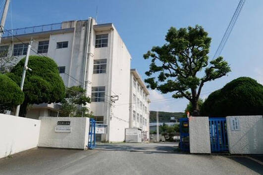 小学校　福岡市立小笹小学校（小学校）まで509m