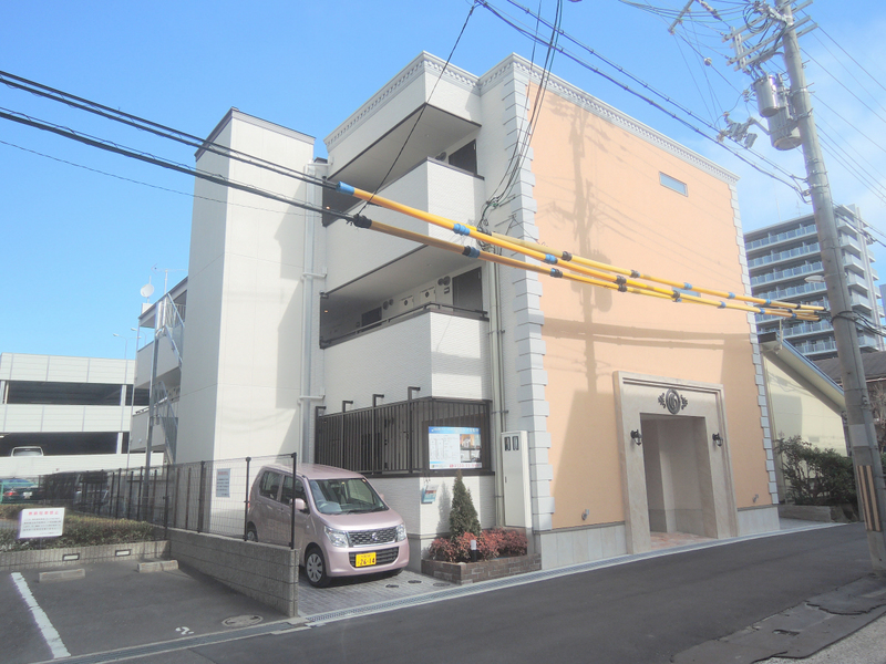 阪急宝塚線 蛍池駅 徒歩8分 築9年