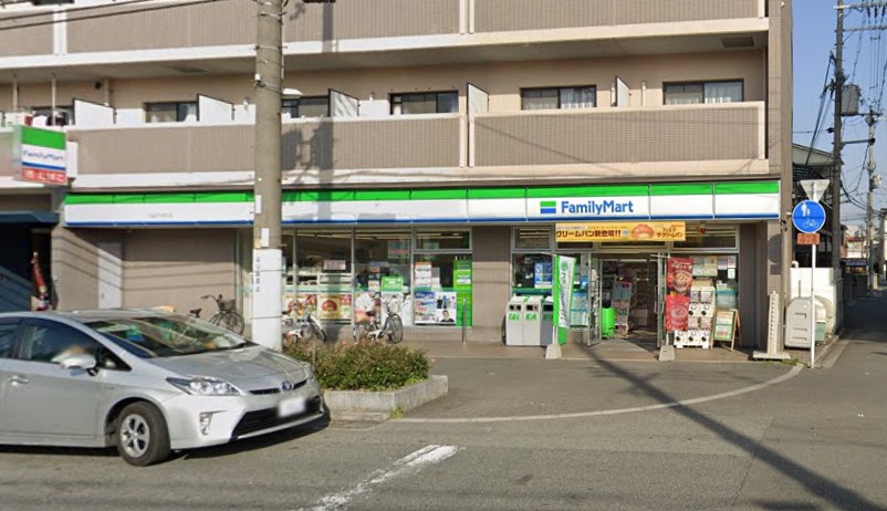 コンビニ　ファミリーマート 吹田内本町店（コンビニ）まで444m