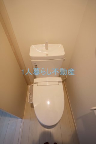 トイレ　シンプルで使いやすいトイレです　インターネット使用料無料