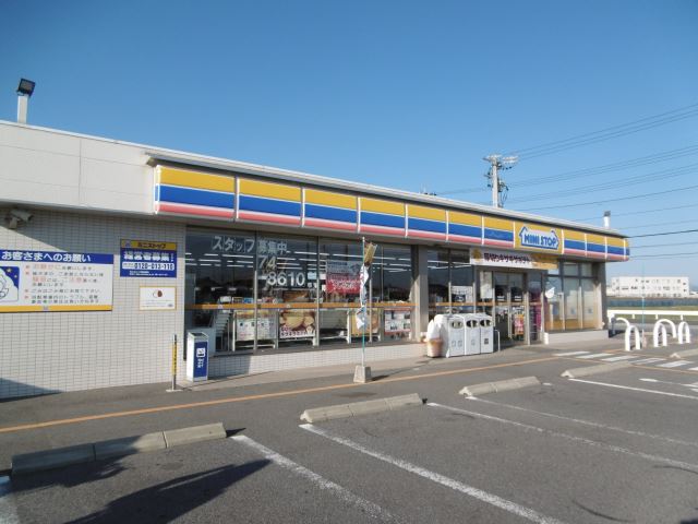 コンビニ　ミニストップ（コンビニ）まで220m
