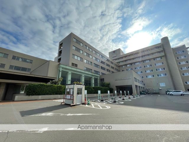 病院　釧路赤十字病院（病院）まで378m