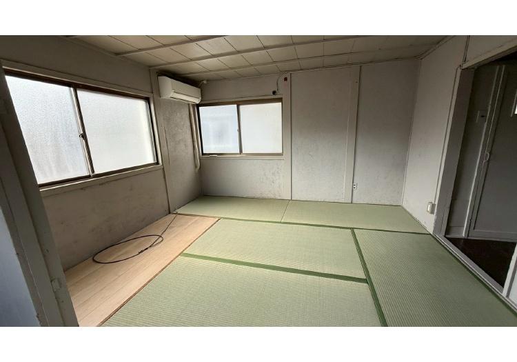 長田区花山町2丁目アパートの居間写真