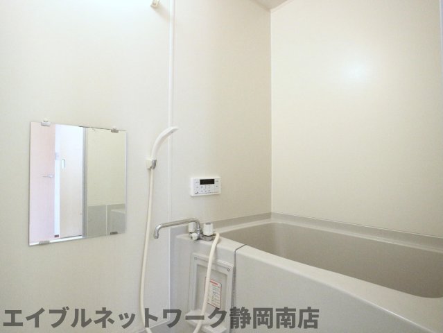 バス・シャワールーム　きれいなお風呂です