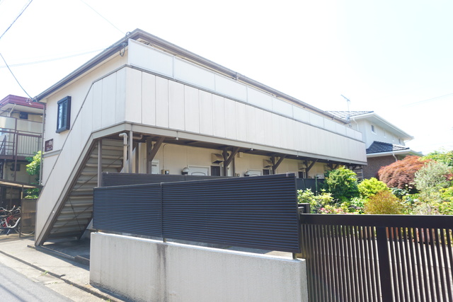 建物外観　閑静な住宅地でゆったりライフスタイルを満喫してください♪