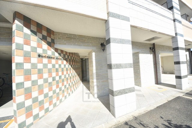 サンレムート江坂eastの外観写真