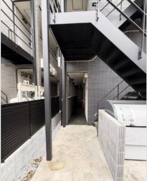 小田急小田原線 東海大学前駅 徒歩7分 3階建 築3年の外観写真