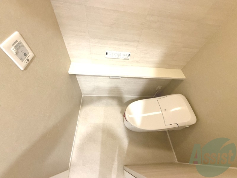 トイレ　トイレの写真です。シンプルで使いやすそうですね。