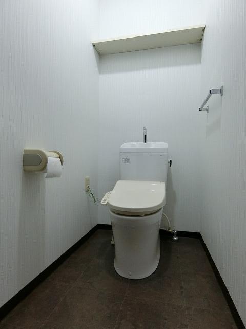 トイレ　★トイレ本体＋温水洗浄便座が新品★