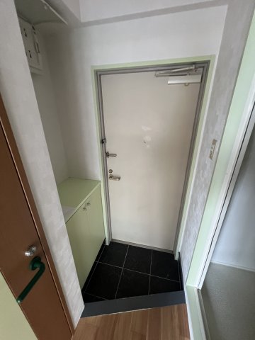 レザムルーズ西宮の玄関写真