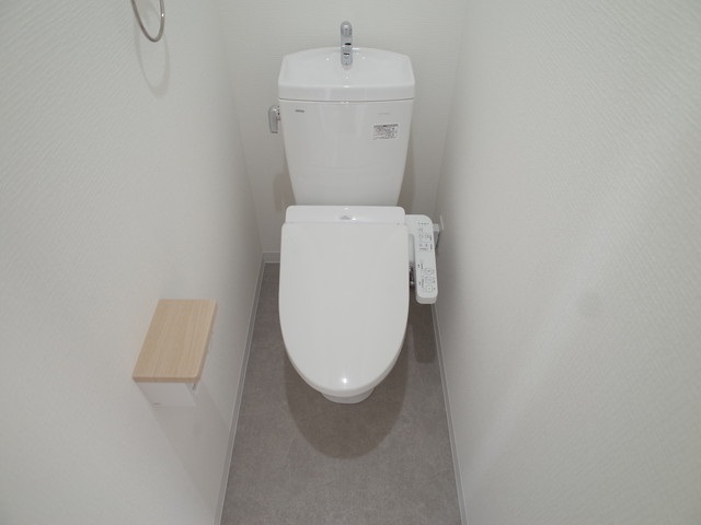 LIVIAZ KOBE CRESTのトイレ写真