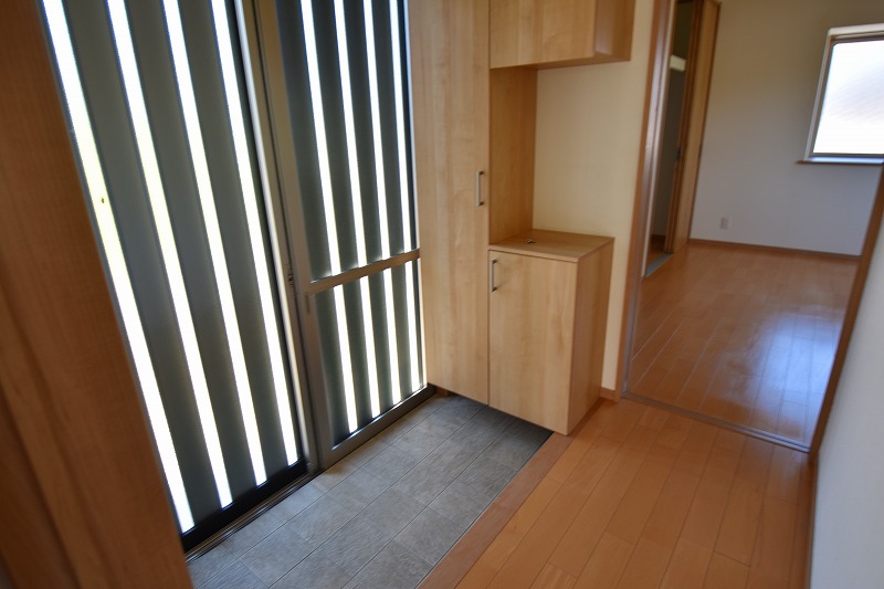 広島電鉄宮島線 楽々園駅 徒歩20分 1階建 築12年の玄関写真