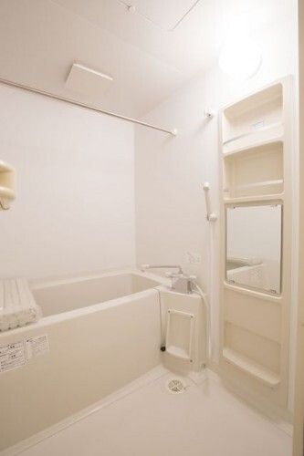 小田急小田原線 本厚木駅 バス乗車時間：10分 最寄りバス停で下車 徒歩3分 5階建 築19年の風呂写真