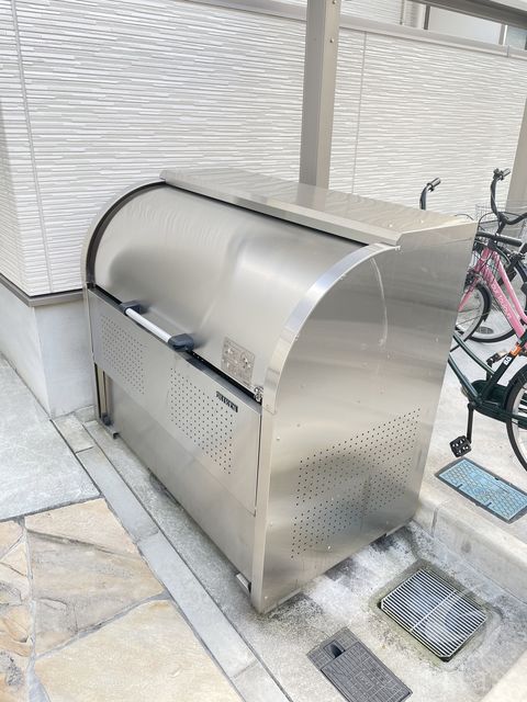 地下鉄中央線 深江橋駅 徒歩8分 3階建 築10年の外観写真