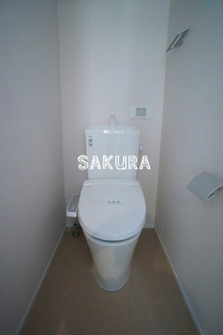 トイレ　嬉しい温水洗浄便座♪