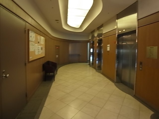 イーストコート2番街の外観写真