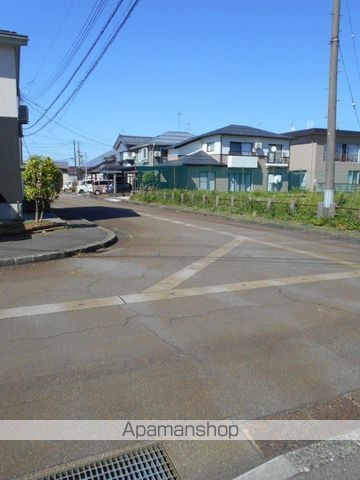 その他　前面道路（その他）まで0m