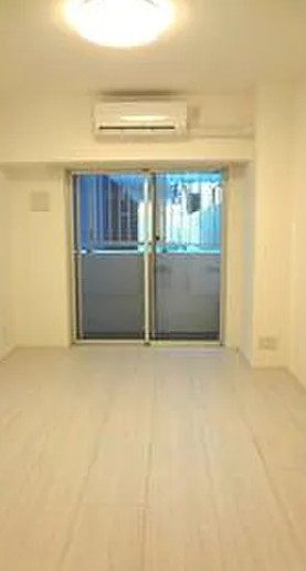 B CITY APARTMENT SHINAGAWA WESTの居間写真